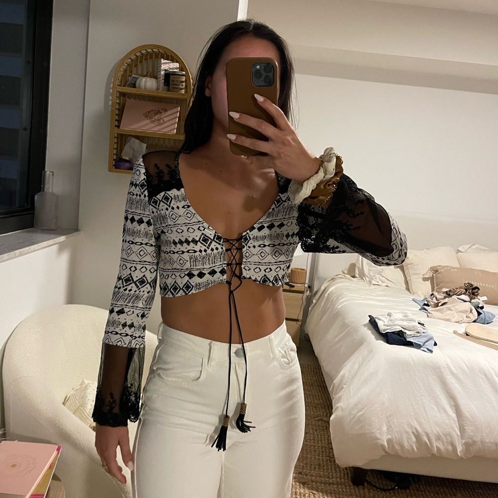 Long sleeve crop top - Picture 2 of 9